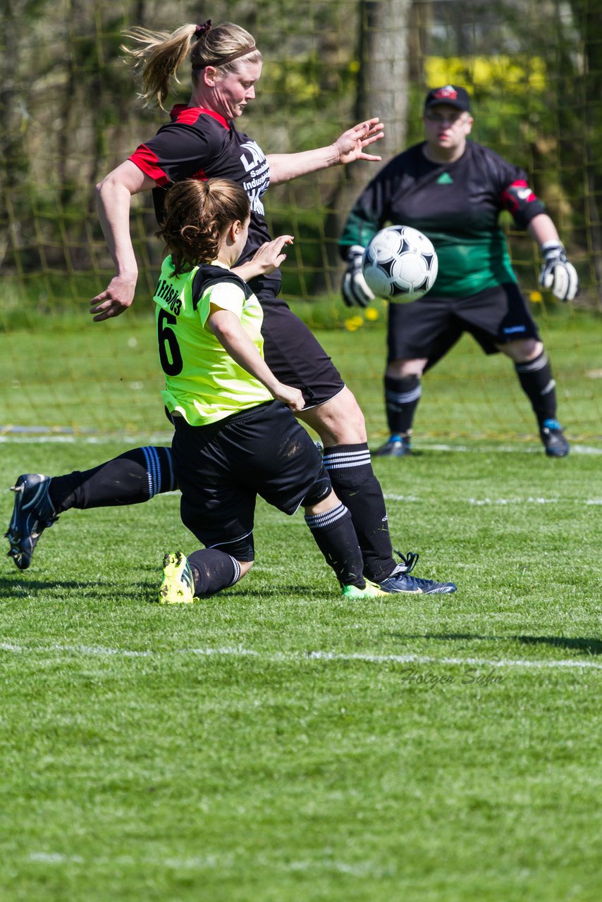 Bild 315 - Frauen SV Frisia 03 Risum Lindholm - Heider SV : Ergebnis: 8:0